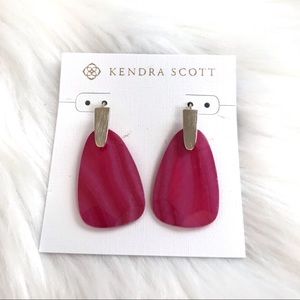 NWT Kendra Scott Marty Earrings